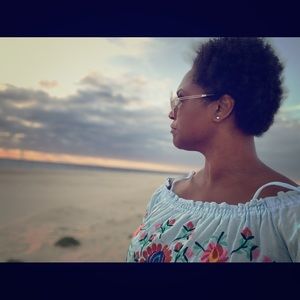 Meet your Posher, Angelique